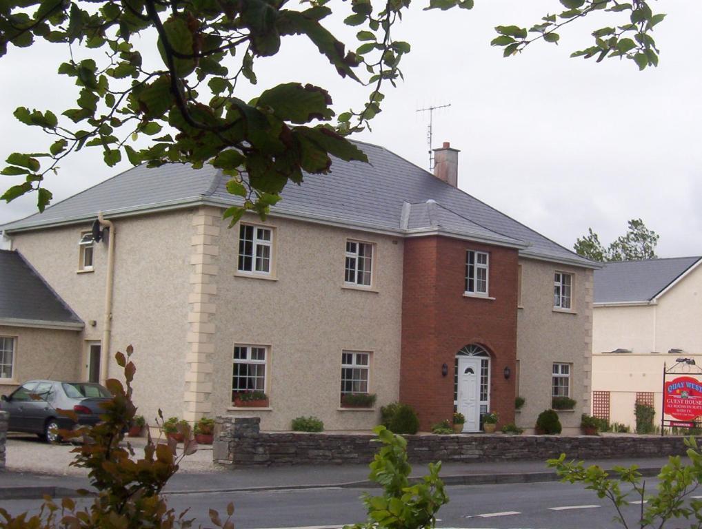 Quay West Ireland Bed and Breakfast Westport Esterno foto