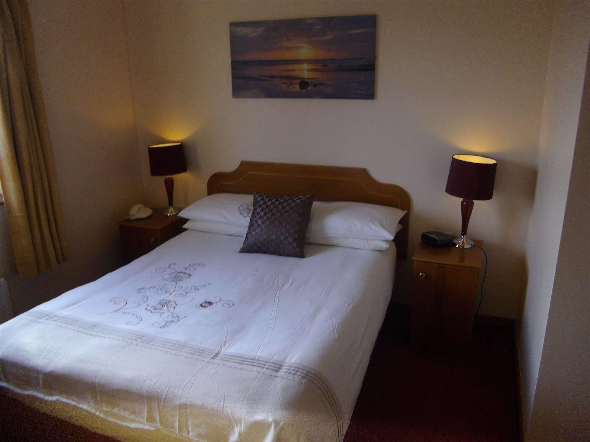 Quay West Ireland Bed and Breakfast Westport Esterno foto
