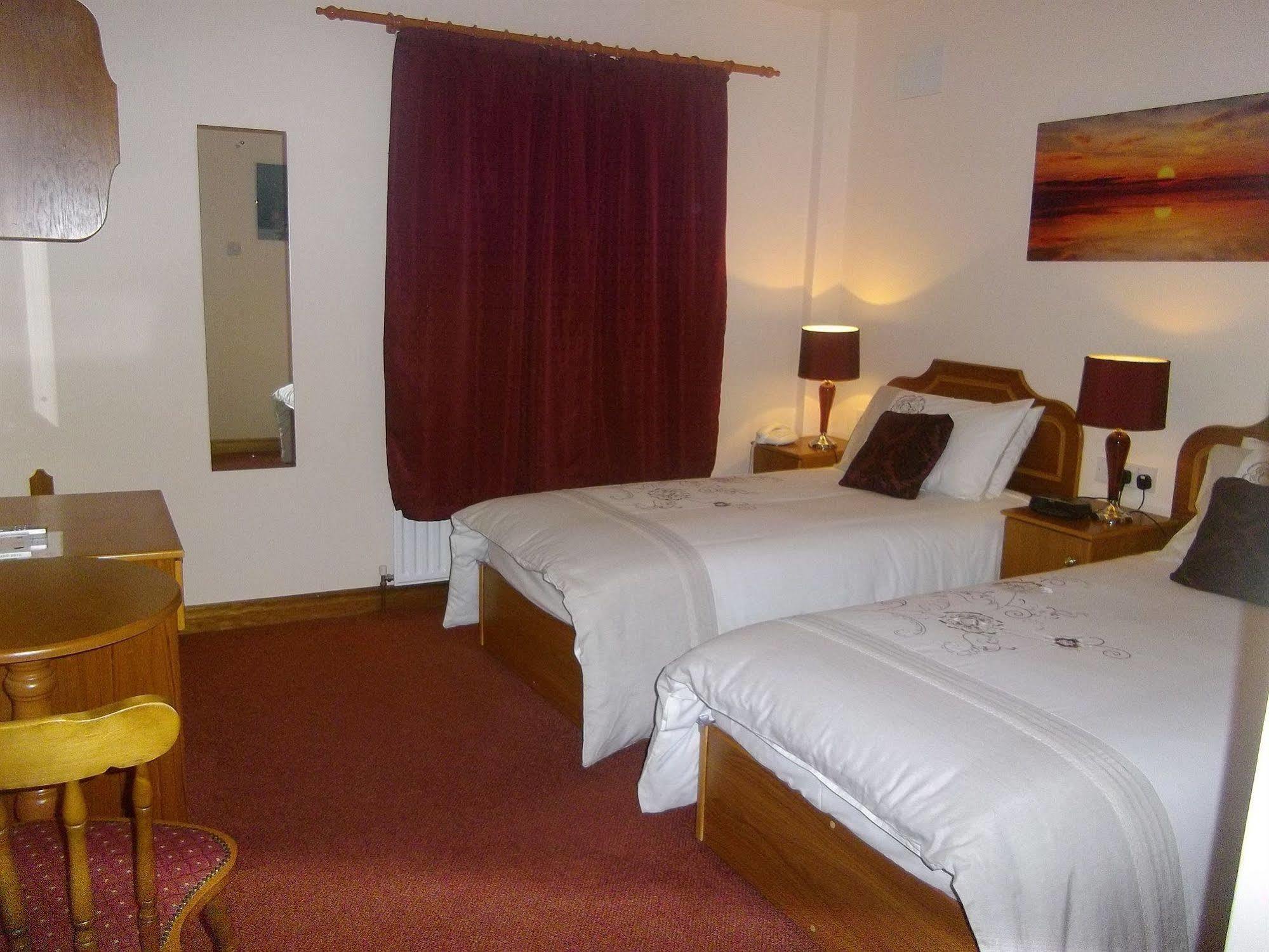 Quay West Ireland Bed and Breakfast Westport Esterno foto